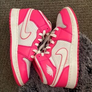 Nike Air Jordan 1 Mid hot pink and white sneaker !!! Great condition , NO STAINS